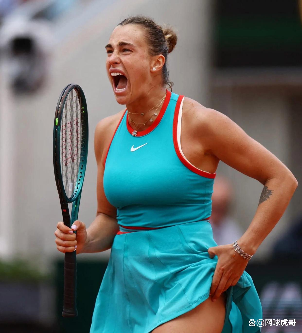 则帮助她在 则帮助她在