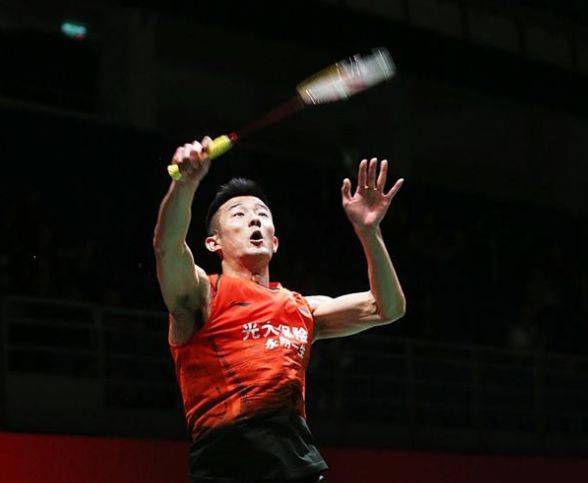 借一球险胜 借一球险胜