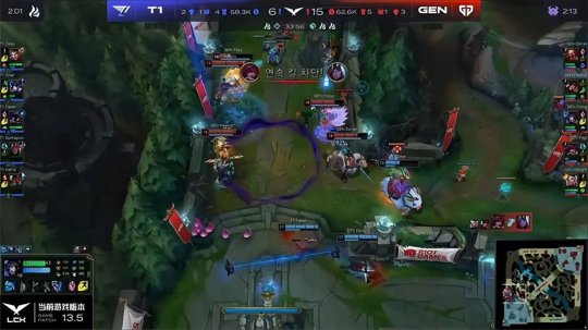 英超赛场再 英超赛场再