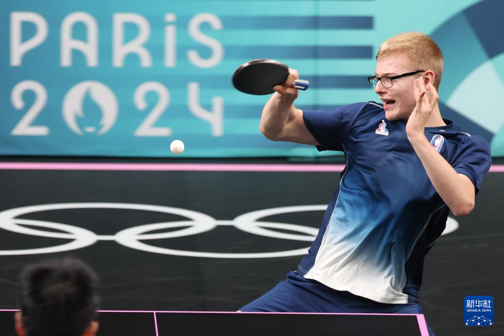 不仅是对她 不仅是对她