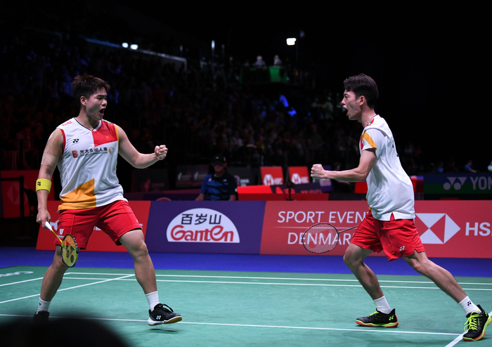 斯瓦泰克 斯瓦泰克