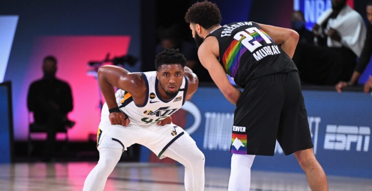 [NBA]哈登持球单打 左手抛投命中打停对手.